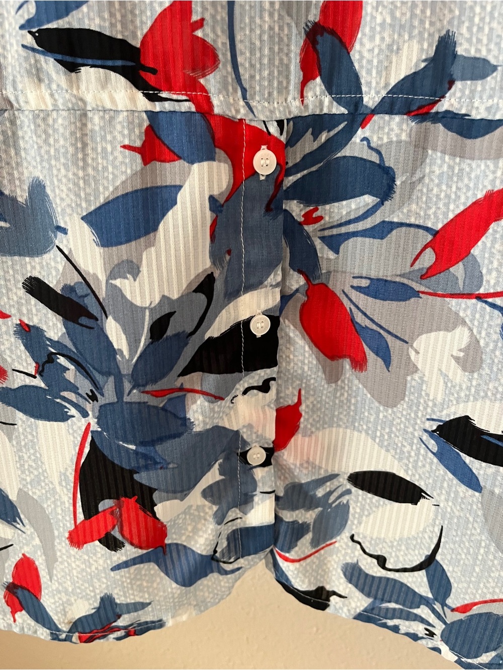 Jones New York Red, Blue, Gray Floral Split Neckline Blouse Large - Picture 6 of 7